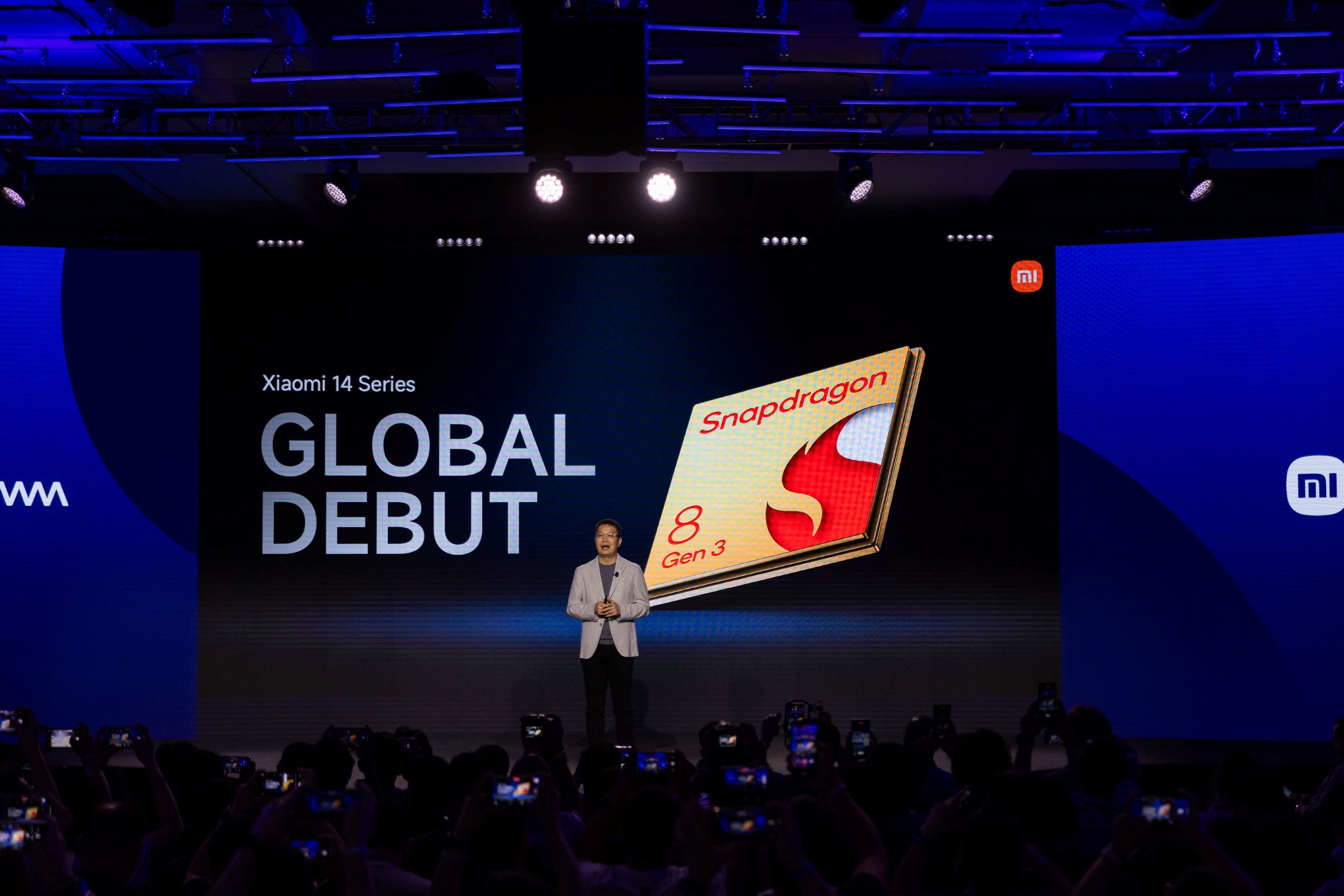 Slide /content/dam/qcomm-martech/dm-assets/images/company/news-media/media-center/press-kits/snapdragon-summit-2023/photo-gallery1/Day1Keynote-9.jpg?$QC_Responsive$&fmt=png-alpha
