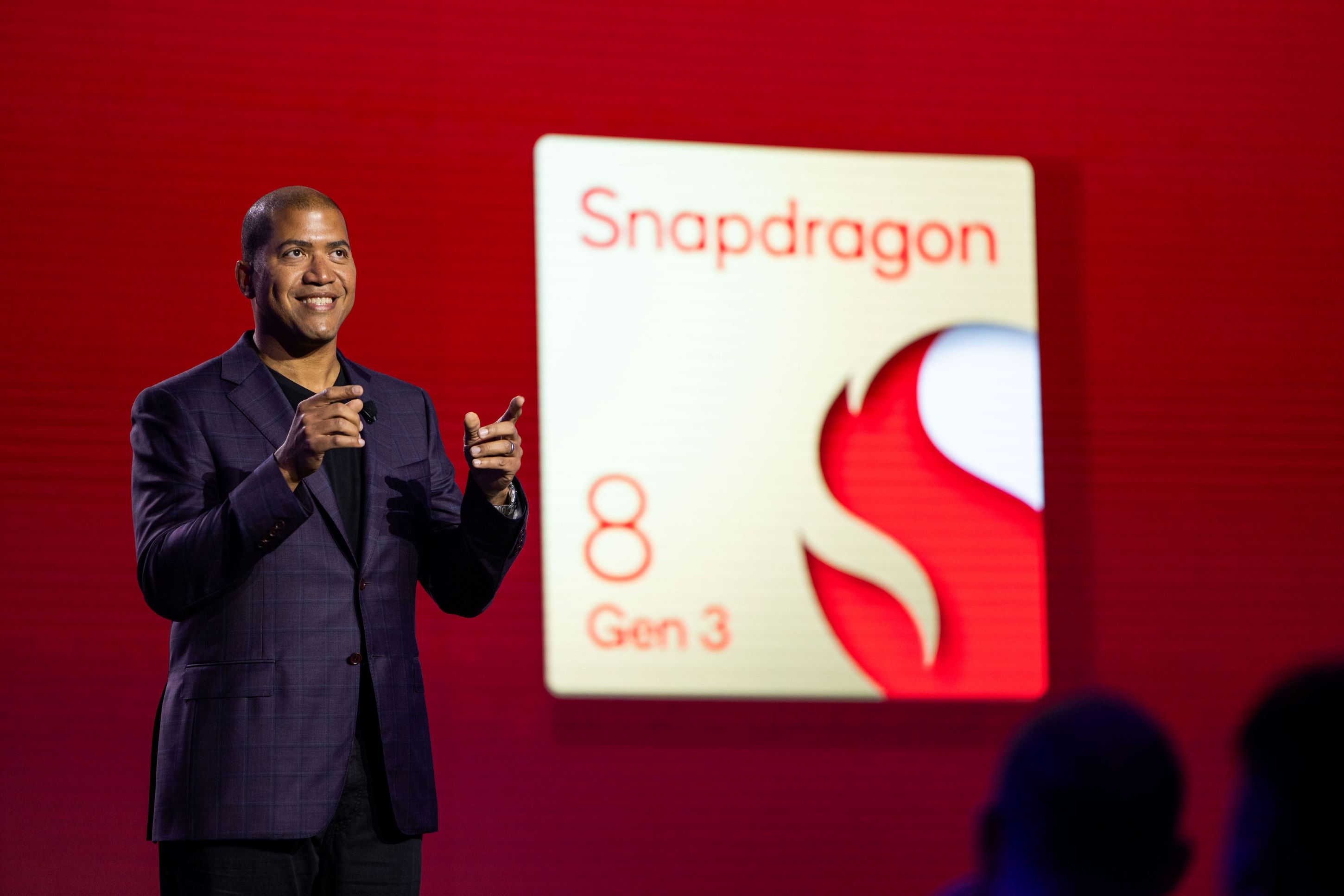 Slide /content/dam/qcomm-martech/dm-assets/images/company/news-media/media-center/press-kits/snapdragon-summit-2023/photo-gallery1/Day2-10.jpg?$QC_Responsive$&fmt=png-alpha