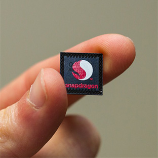 Qualcomm Snapdragon processors place equal priority on creating cellular modems that are superior in performance and as power efficient as its CPUs and GPUs.